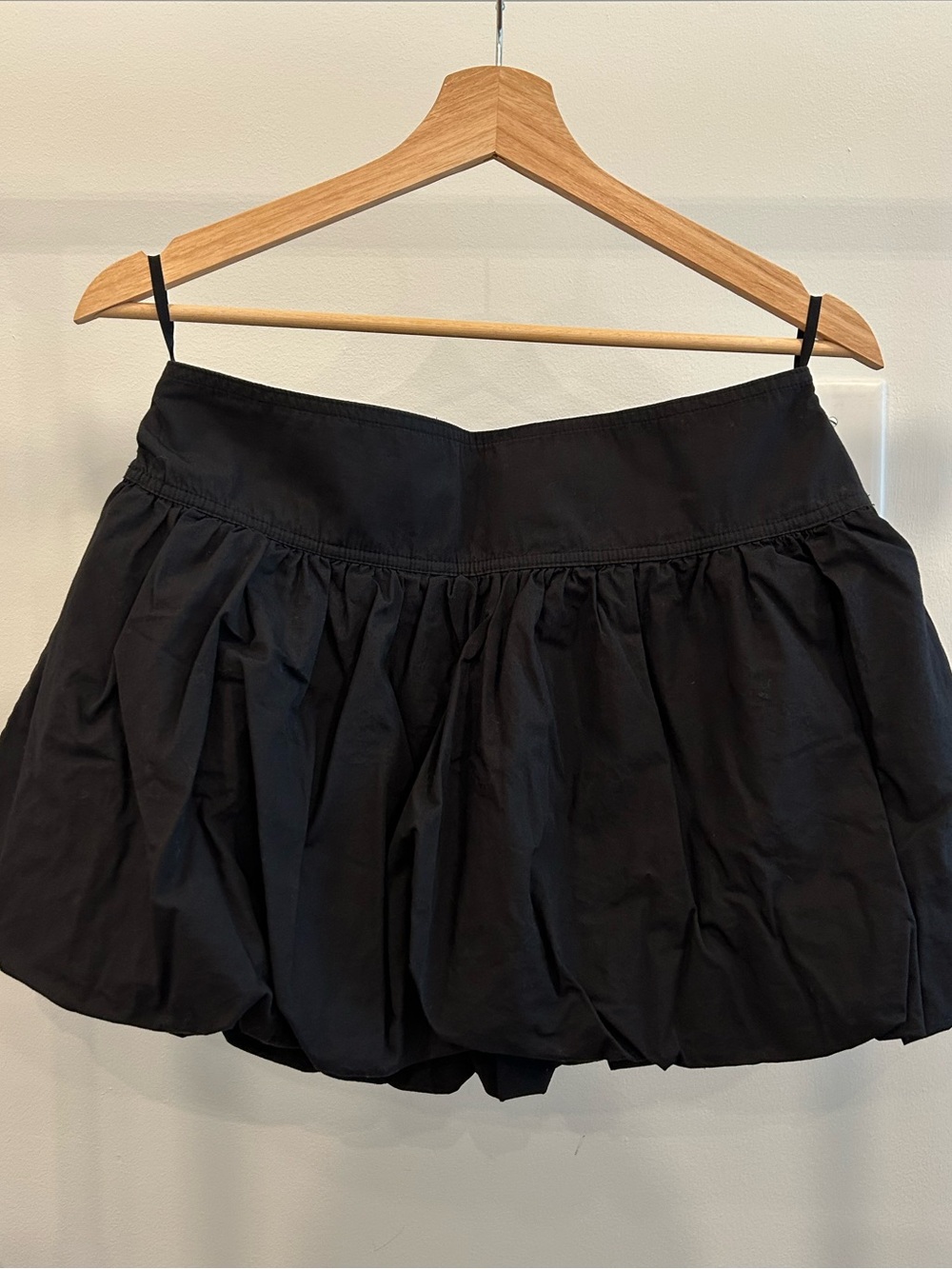 Aritzia Sunday Best Bubble Mini Skirt